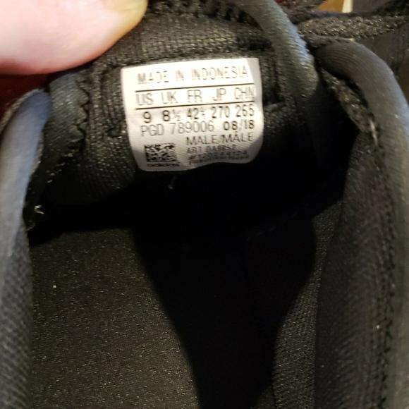 Adidas Men's Navy Sneakers - Picture 16 of 16